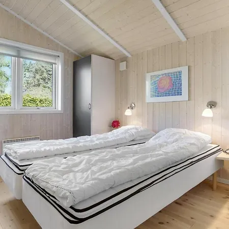 Pet Friendly In With Sauna * Bogø By
